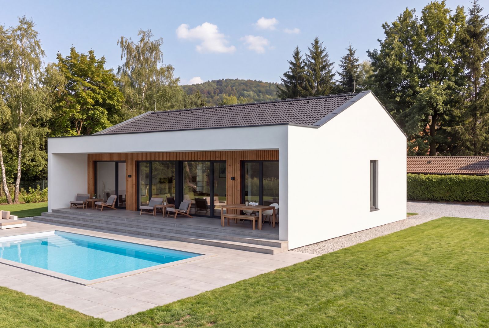 Seven Nova Element 4, Außenansicht bei Tageslicht, Gartenseite